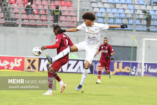 یک گل جنجالی برای سه امتیاز لحظه آخری چادرملو مقابل فولاد