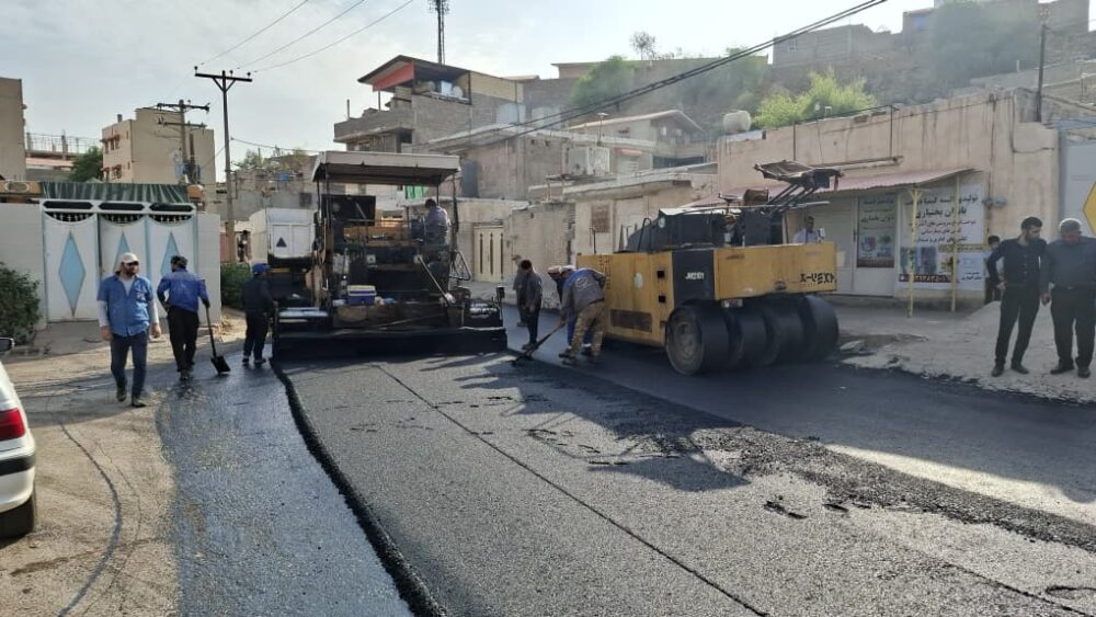 نهضت آسفالت معابر مناطق مختلف مسجدسلیمان استارت خورد