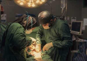 جراحی موفق تومور سرطانی مثانه در بیمارستان ۲۲ بهمن مسجدسلیمان